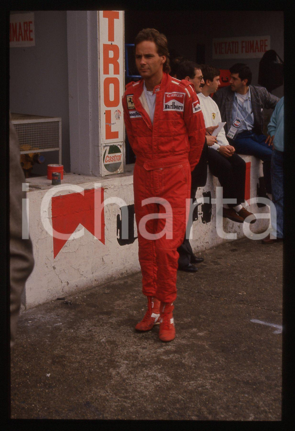 Gerhard BERGER - F1 Pilota scuderia FERRARI - 1995 ca 35 mm vintage slide 31 Diapositiva d'epoca, in formato 35 mm.CONDIZIONI: GOODE' severamente vietata la riproduzione. Tutti i diritti sono riservati.ICharta mette in vendita, sul negozio eBay e in esclusiva sul sito "icharta" il proprio archivio composto da numerose diapositive e negativi fotografici d'epoca, tutti originali e autentici, che attraversano la storia del costume italiano tra gli la fine degli anni Sessanta e Novanta.Si tratta di uno sguardo inedito sull'attualità, la politica, la vita quotidiana, il gossip e la cultura, che fotografa il cambiamento della nazione in quest'ultimo scorcio del XX secolo. Un'occasione unica per il mercato del collezionismo, che vede finalmente disponibile un archivio eccezionale per vastità, tematiche e condizioni, in un settore (il negativo fotografico e la diapositiva) di assoluta novità e dalle interessanti prospettive di investimento.  GOOD/buono   originale e autentica 1