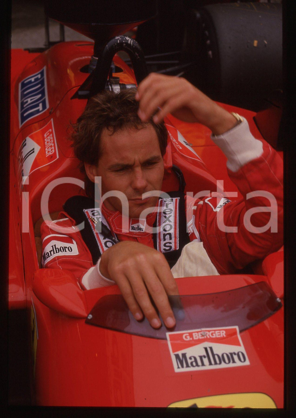 Gerhard BERGER - F1 Pilota scuderia FERRARI - 1995 ca 35 mm vintage slide 33 Diapositiva d'epoca, in formato 35 mm.CONDIZIONI: GOODE' severamente vietata la riproduzione. Tutti i diritti sono riservati. ICharta mette in vendita, sul negozio eBay e in esclusiva sul sito "icharta" il proprio archivio composto da numerose diapositive e negativi fotografici d'epoca, tutti originali e autentici, che attraversano la storia del costume italiano tra gli la fine degli anni Sessanta e Novanta.Si tratta di uno sguardo inedito sull'attualità, la politica, la vita quotidiana, il gossip e la cultura, che fotografa il cambiamento della nazione in quest'ultimo scorcio del XX secolo. Un'occasione unica per il mercato del collezionismo, che vede finalmente disponibile un archivio eccezionale per vastità, tematiche e condizioni, in un settore (il negativo fotografico e la diapositiva) di assoluta novità e dalle interessanti prospettive di investimento.  GOOD/buono   originale e autentica 1