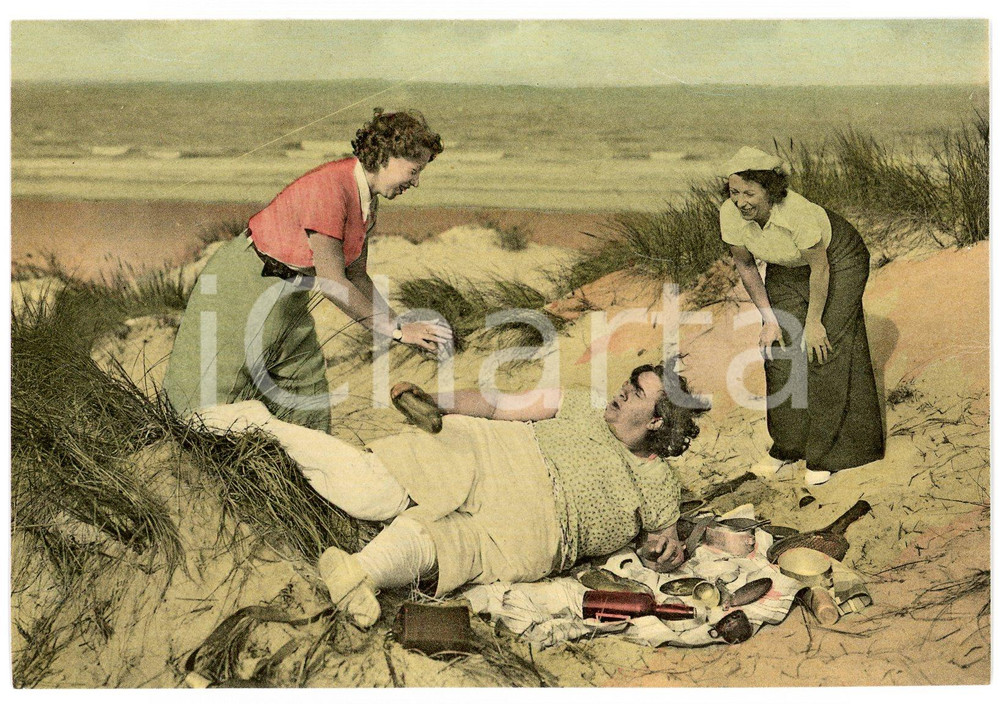 1950ca FRANCE - HUMOUR Fat woman lying on the leftovers of a picnic - Postcard  Cartolina postale d'epoca, non viaggiata.CONDIZIONI: FAIRFORMATO: FP    originale e autentica 1