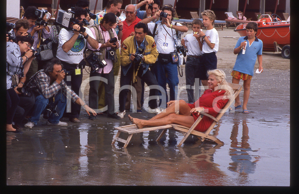 Fotografia d epoca originale Sandra MILO al Lido  Mostra del Cinema di VENEZIA 1990 35mm vintage slide 7 1