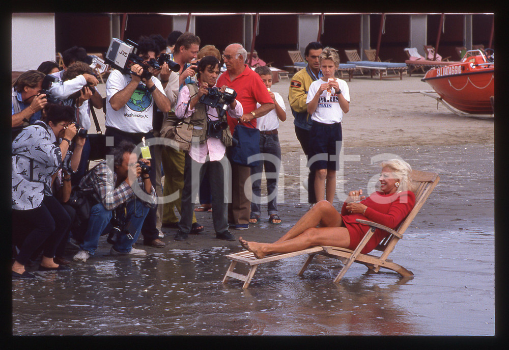 Fotografia d epoca originale Sandra MILO al Lido  Mostra del Cinema di VENEZIA 1990 35mm vintage slide 10 1