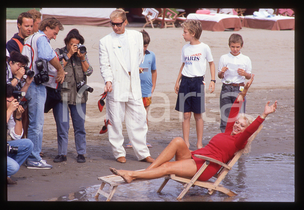 Fotografia d epoca originale Sandra MILO Gianni DEI al Lido Mostra Cinema VENEZIA 1990 35mm vintage slide 1 1