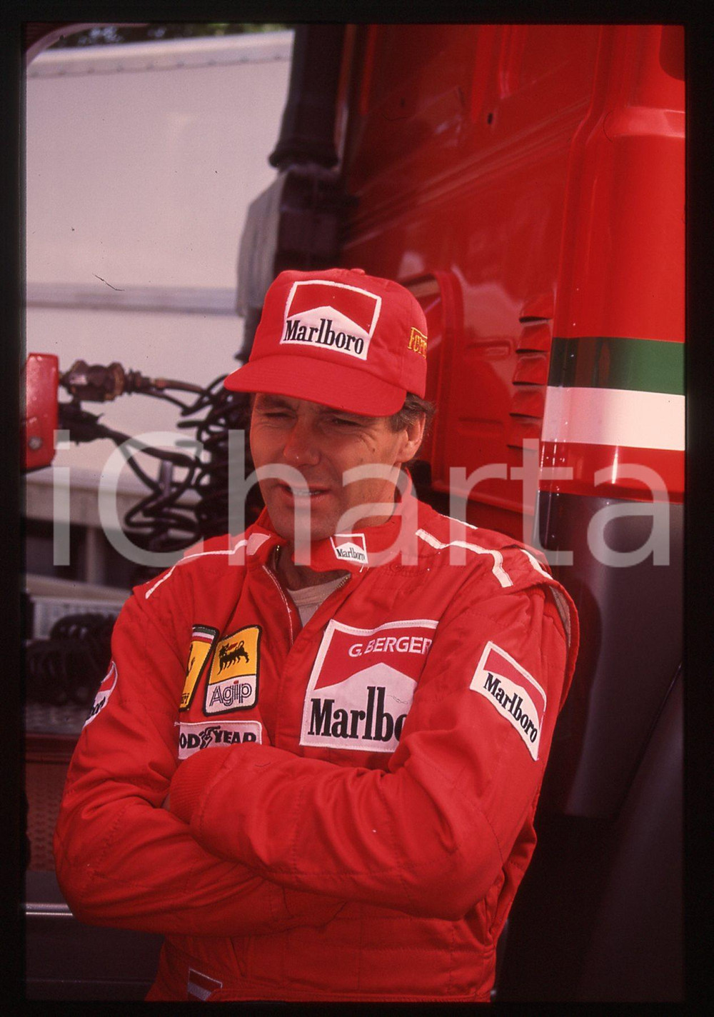 Gerhard BERGER - F1 Pilota scuderia FERRARI - 1995 ca 35 mm vintage slide 90 Diapositiva d'epoca, in formato 35 mm.CONDIZIONI: GOODE' severamente vietata la riproduzione. Tutti i diritti sono riservati.ICharta mette in vendita, sul negozio eBay e in esclusiva sul sito "icharta" il proprio archivio composto da numerose diapositive e negativi fotografici d'epoca, tutti originali e autentici, che attraversano la storia del costume italiano tra gli la fine degli anni Sessanta e Novanta.Si tratta di uno sguardo inedito sull'attualità, la politica, la vita quotidiana, il gossip e la cultura, che fotografa il cambiamento della nazione in quest'ultimo scorcio del XX secolo. Un'occasione unica per il mercato del collezionismo, che vede finalmente disponibile un archivio eccezionale per vastità, tematiche e condizioni, in un settore (il negativo fotografico e la diapositiva) di assoluta novità e dalle interessanti prospettive di investimento.  GOOD/buono   originale e autentica 1
