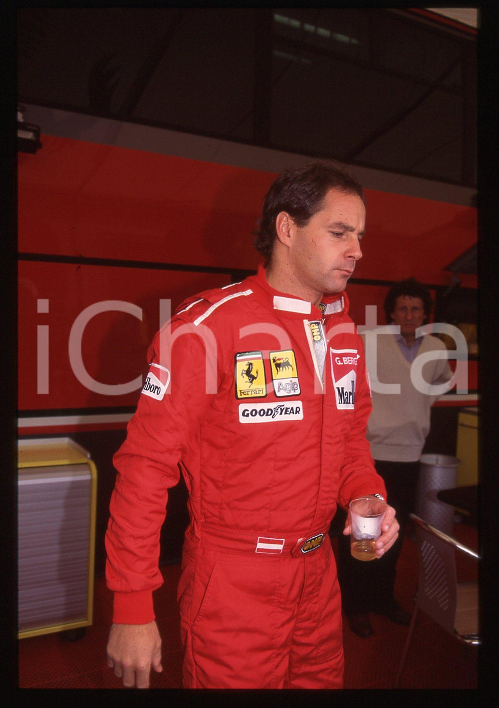 Gerhard BERGER - F1 Pilota scuderia FERRARI - 1995 ca 35 mm vintage slide 89 Diapositiva d'epoca, in formato 35 mm.CONDIZIONI: GOODE' severamente vietata la riproduzione. Tutti i diritti sono riservati.ICharta mette in vendita, sul negozio eBay e in esclusiva sul sito "icharta" il proprio archivio composto da numerose diapositive e negativi fotografici d'epoca, tutti originali e autentici, che attraversano la storia del costume italiano tra gli la fine degli anni Sessanta e Novanta.Si tratta di uno sguardo inedito sull'attualità, la politica, la vita quotidiana, il gossip e la cultura, che fotografa il cambiamento della nazione in quest'ultimo scorcio del XX secolo. Un'occasione unica per il mercato del collezionismo, che vede finalmente disponibile un archivio eccezionale per vastità, tematiche e condizioni, in un settore (il negativo fotografico e la diapositiva) di assoluta novità e dalle interessanti prospettive di investimento.  GOOD/buono   originale e autentica 1