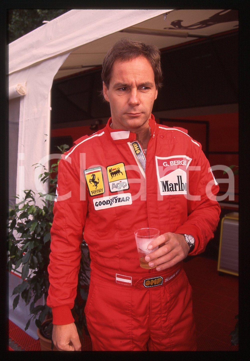 Gerhard BERGER - F1 Pilota scuderia FERRARI - 1995 ca 35 mm vintage slide 81 Diapositiva d'epoca, in formato 35 mm.CONDIZIONI: GOODE' severamente vietata la riproduzione. Tutti i diritti sono riservati.ICharta mette in vendita, sul negozio eBay e in esclusiva sul sito "icharta" il proprio archivio composto da numerose diapositive e negativi fotografici d'epoca, tutti originali e autentici, che attraversano la storia del costume italiano tra gli la fine degli anni Sessanta e Novanta.Si tratta di uno sguardo inedito sull'attualità, la politica, la vita quotidiana, il gossip e la cultura, che fotografa il cambiamento della nazione in quest'ultimo scorcio del XX secolo. Un'occasione unica per il mercato del collezionismo, che vede finalmente disponibile un archivio eccezionale per vastità, tematiche e condizioni, in un settore (il negativo fotografico e la diapositiva) di assoluta novità e dalle interessanti prospettive di investimento.  GOOD/buono   originale e autentica 1