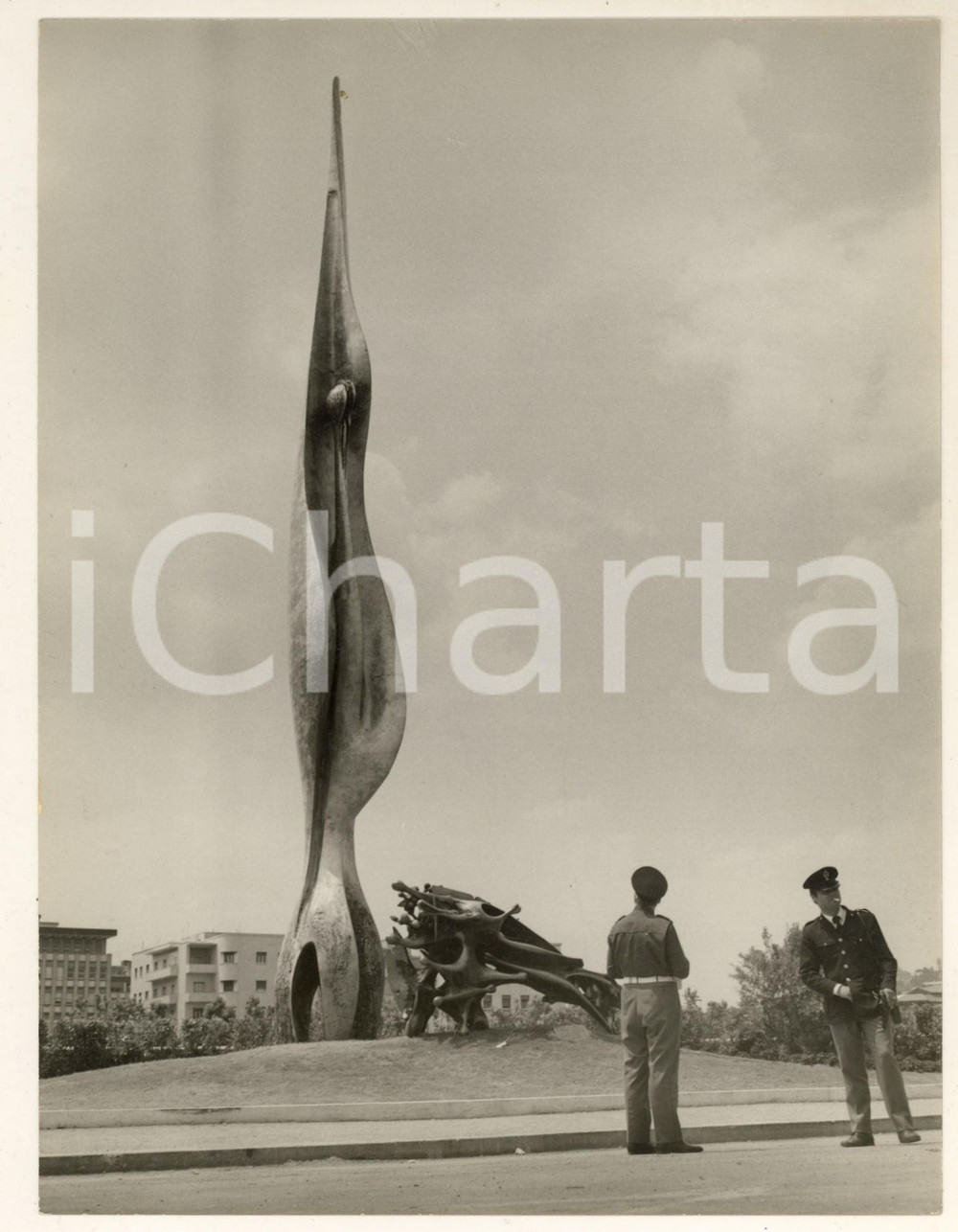 Fotografia d epoca originale 1974 ROMA Monumento a Giacomo MATTEOTTI  Inaugurazione  Foto 18x24 cm 1