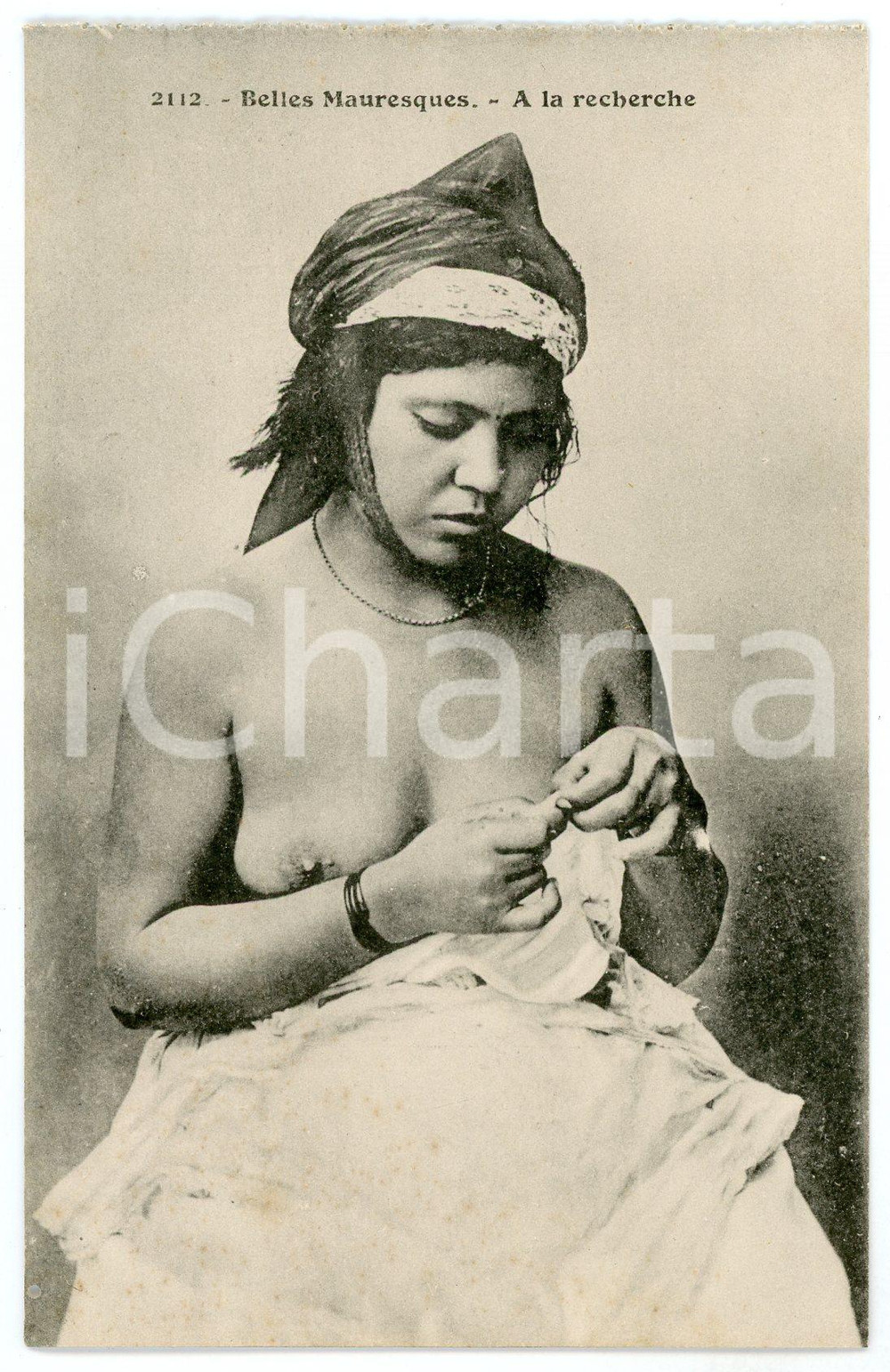 1920 ca BELLES MAURESQUES Ã€ la recherche NU ETHNIQUE Carte postale FP NV  Cartolina postale d'epoca, non viaggiata.CONDIZIONI: FAIRFORMATO: FP    originale e autentica 1