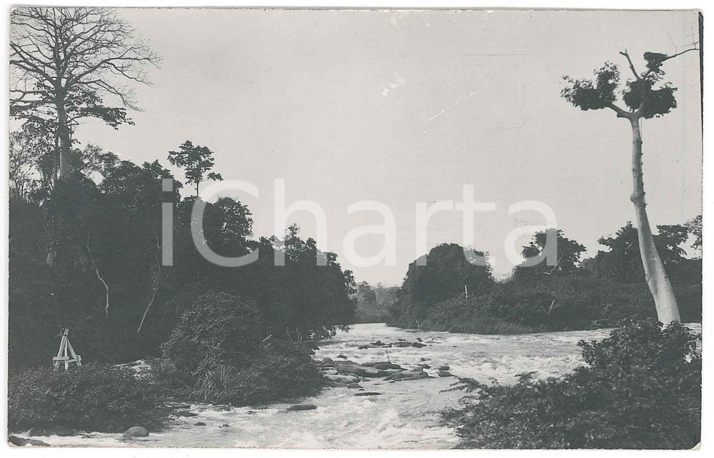 1930 ca C. ZAGOURSKI "Le Congo Illustré" - Paysage congolais (3) Postcard  Fotocartolina postale d'epoca, appartenente alla serie &laquo;Le Congo Illustr&eacute;&raquo; del fotografo Casimir Zagourski (L&eacute;opoldville).CONDIZIONI: F (difetti di stampa; piccola piegatura centrale)FORMATO: 14x9 cm    originale e autentica 1