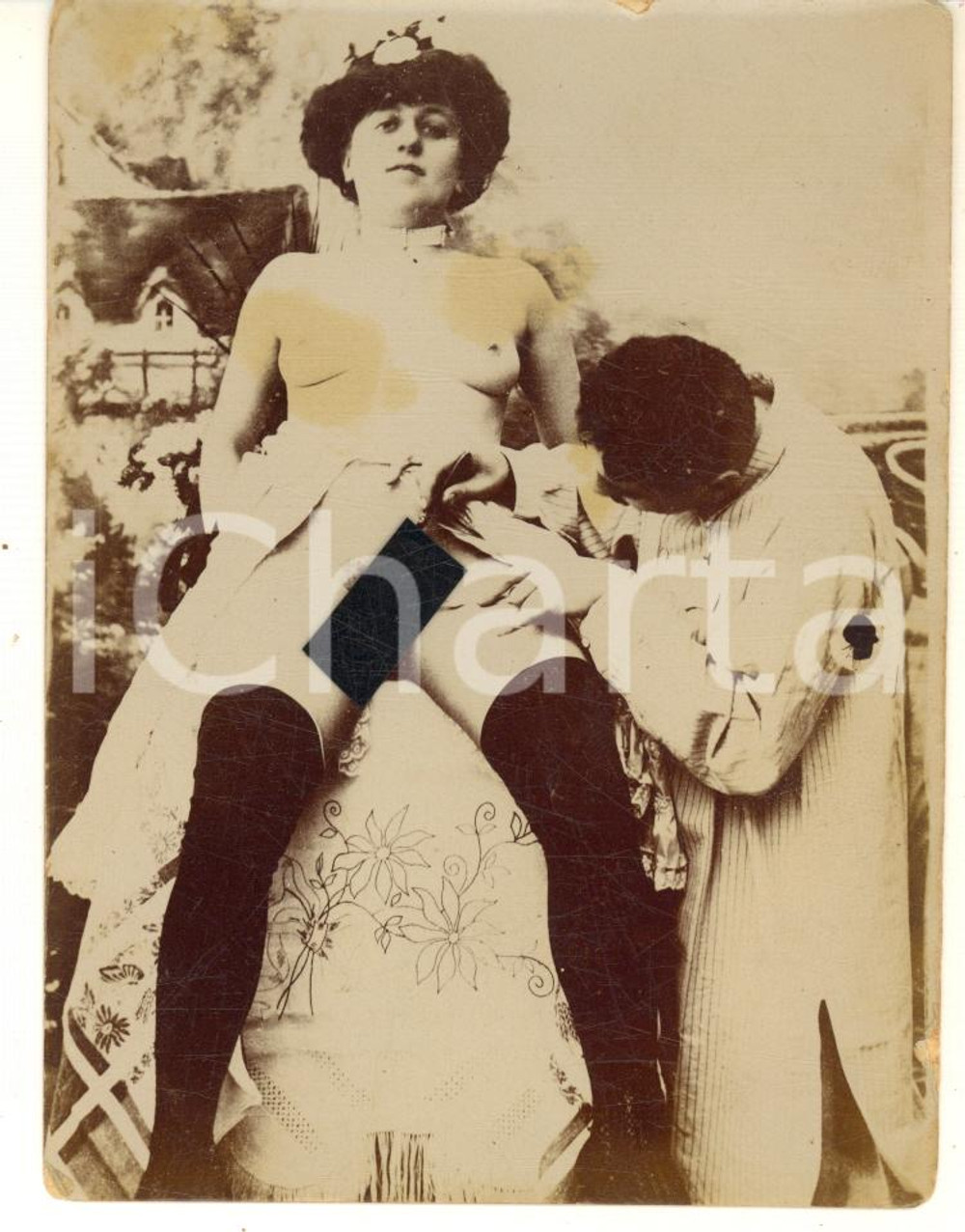 1900 ca VINTAGE EROTIC Fake medical examination - RARE PORN Photo 9x12 cm Fotografia originale d'epoca. POOR/danneggiato aloni e minime sbrecciature marginali Formato: 9x12 cm originale e autentica 1