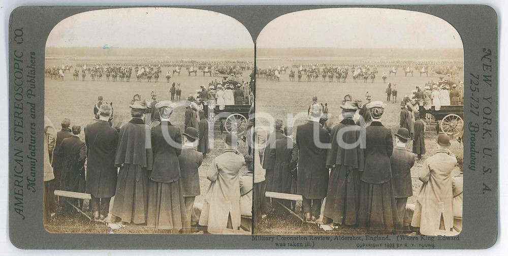 1903 ALDERSHOT (UK) Military Coronation Review *Stereoview American Fotografia stereoscopica d'epoca, su cartoncino rigido.EDITORE: American Stereoscopic Company, New York  GOOD/buono  Formato: 18x9 cm originale e autentica 1