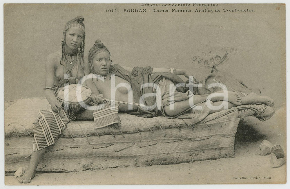 1907 TIMBUKTU (MALI) Jeunes femmes arabes - French postcard Ethnic Nude Cartolina postale d'epoca, viaggiata (francobollo asportato).CONDIZIONI: G FORMATO: FP    originale e autentica 1
