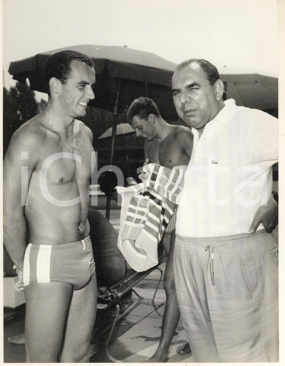 Fotografia d epoca originale 1966 MILANO NUOTO Gianni GROSS Maurizio GIOVANNINI con l allenatore PARODI Foto 1