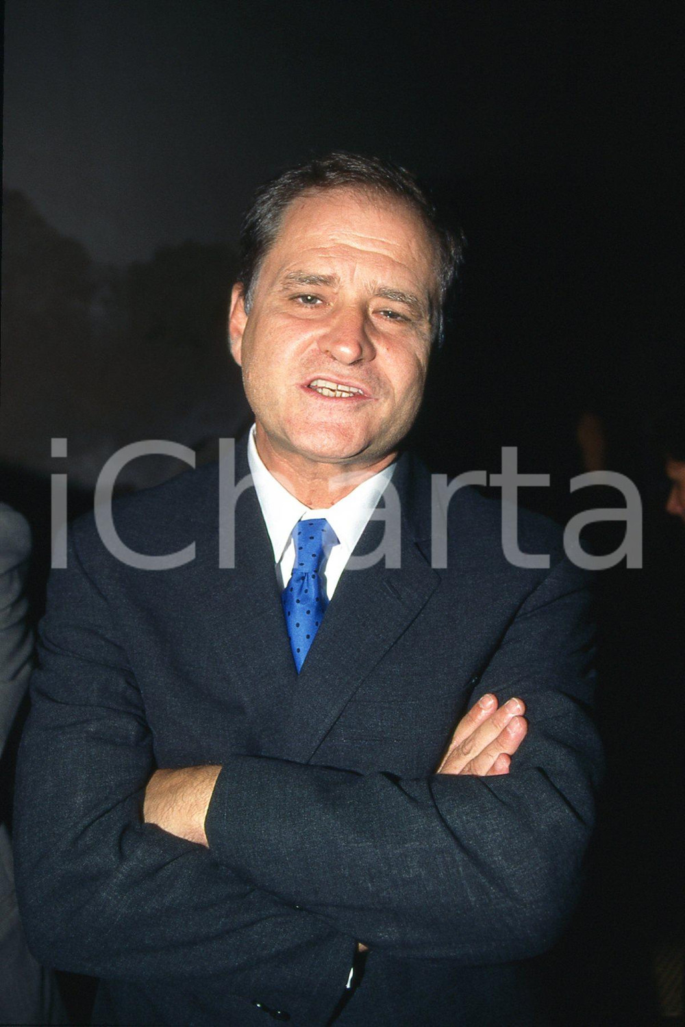 35mm vintage slide* 1997 ITALIA TV Michel THOULOUZE presidente Tele + (6)  Diapositiva d'epoca, in formato 35 mm.CONDIZIONI: GOODE' severamente vietata la riproduzione. Tutti i diritti sono riservati.Nella diapositiva ICharta mette in vendita, sul negozio eBay e in esclusiva sul sito "icharta" il proprio archivio composto da numerose diapositive e negativi fotografici d'epoca, tutti originali e autentici, che attraversano la storia del costume italiano tra gli la fine degli anni Sessanta e Novanta.Si tratta di uno sguardo inedito sull'attualit&agrave;, la politica, la vita quotidiana, il gossip e la cultura, che fotografa il cambiamento della nazione in quest'ultimo scorcio del XX secolo. Un'occasione unica per il mercato del collezionismo, che vede finalmente disponibile un archivio eccezionale per vastit&agrave;, tematiche e condizioni, in un settore (il negativo fotografico e la diapositiva) di assoluta novit&agrave; e dalle interessanti prospettive di investimento. GOOD/buono   originale e autentica 1