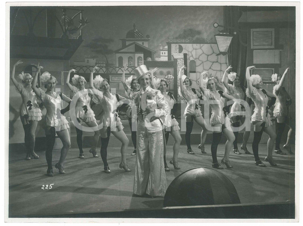 1933 CINEMA "La ragazza dal livido azzurro" - Pinza RENZI e le sue ballerine