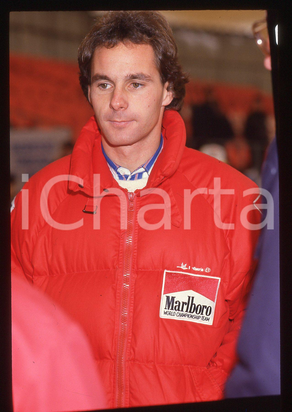 Gerhard BERGER - F1 Pilota scuderia FERRARI - 1995 ca 35 mm vintage slide 152 Diapositiva d'epoca, in formato 35 mm.CONDIZIONI: GOODE' severamente vietata la riproduzione. Tutti i diritti sono riservati.ICharta mette in vendita, sul negozio eBay e in esclusiva sul sito "icharta" il proprio archivio composto da numerose diapositive e negativi fotografici d'epoca, tutti originali e autentici, che attraversano la storia del costume italiano tra gli la fine degli anni Sessanta e Novanta.Si tratta di uno sguardo inedito sull'attualità, la politica, la vita quotidiana, il gossip e la cultura, che fotografa il cambiamento della nazione in quest'ultimo scorcio del XX secolo. Un'occasione unica per il mercato del collezionismo, che vede finalmente disponibile un archivio eccezionale per vastità, tematiche e condizioni, in un settore (il negativo fotografico e la diapositiva) di assoluta novità e dalle interessanti prospettive di investimento.  GOOD/buono   originale e autentica 1