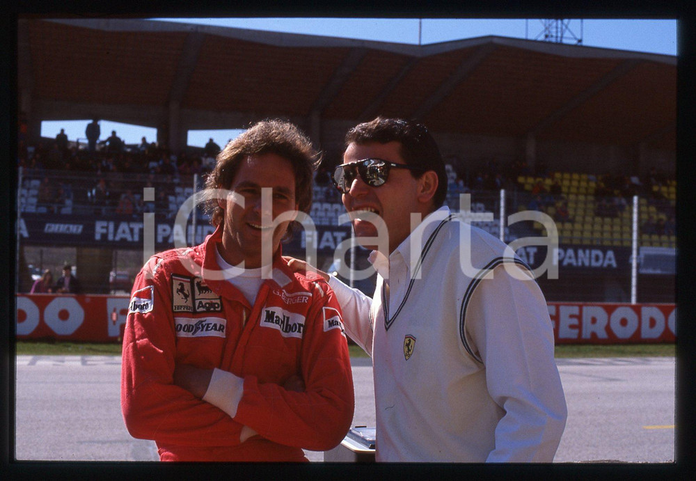 Gerhard BERGER - F1 Pilota scuderia FERRARI - 1995 ca 35 mm vintage slide 164 Diapositiva d'epoca, in formato 35 mm.CONDIZIONI: GOODE' severamente vietata la riproduzione. Tutti i diritti sono riservati.ICharta mette in vendita, sul negozio eBay e in esclusiva sul sito "icharta" il proprio archivio composto da numerose diapositive e negativi fotografici d'epoca, tutti originali e autentici, che attraversano la storia del costume italiano tra gli la fine degli anni Sessanta e Novanta.Si tratta di uno sguardo inedito sull'attualità, la politica, la vita quotidiana, il gossip e la cultura, che fotografa il cambiamento della nazione in quest'ultimo scorcio del XX secolo. Un'occasione unica per il mercato del collezionismo, che vede finalmente disponibile un archivio eccezionale per vastità, tematiche e condizioni, in un settore (il negativo fotografico e la diapositiva) di assoluta novità e dalle interessanti prospettive di investimento.  GOOD/buono   originale e autentica 1