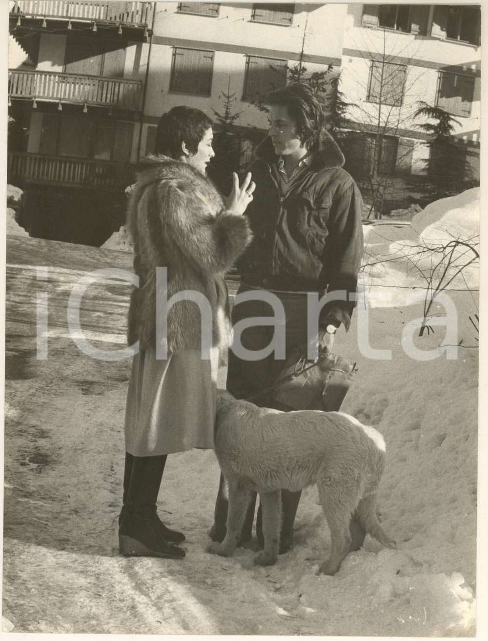 Fotografia d epoca originale 1975 ca COURMAYEUR I RICCHI E POVERI Angela BRAMBATI Marcello BROCHEREL Foto 6 1