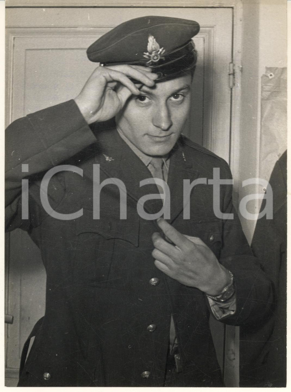 Fotografia d epoca originale 1956 CICLISMO Mino DE ROSSI in divisa da vigile del fuoco Foto 13x18 cm 3 1