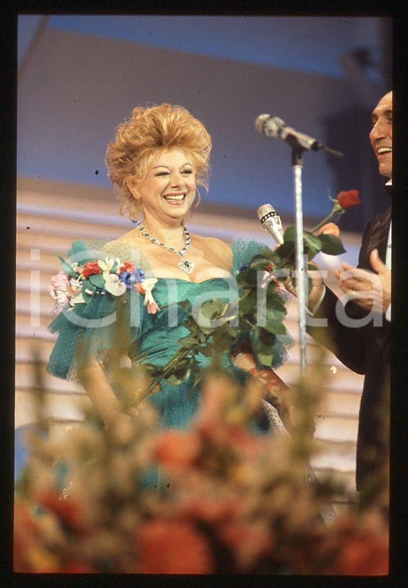 Fotografia d epoca originale Sandra MILO Pippo BAUDO Festival di Sanremo 1987 35mm vintage slide 1