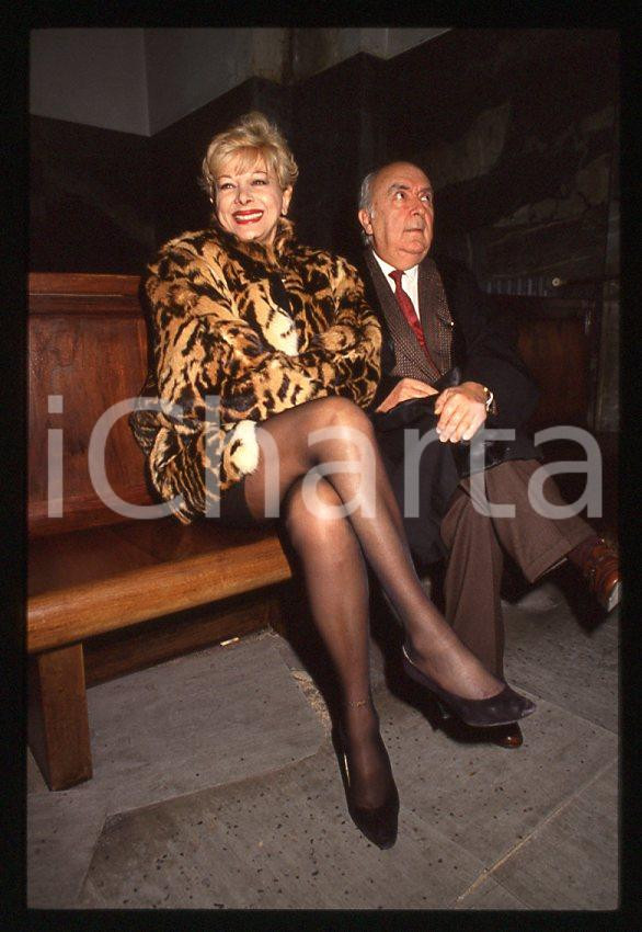 Fotografia d epoca originale Sandra MILO Armando CILLARIO Tribunale di MILANO 1995 ca 35mm vintage slide 1