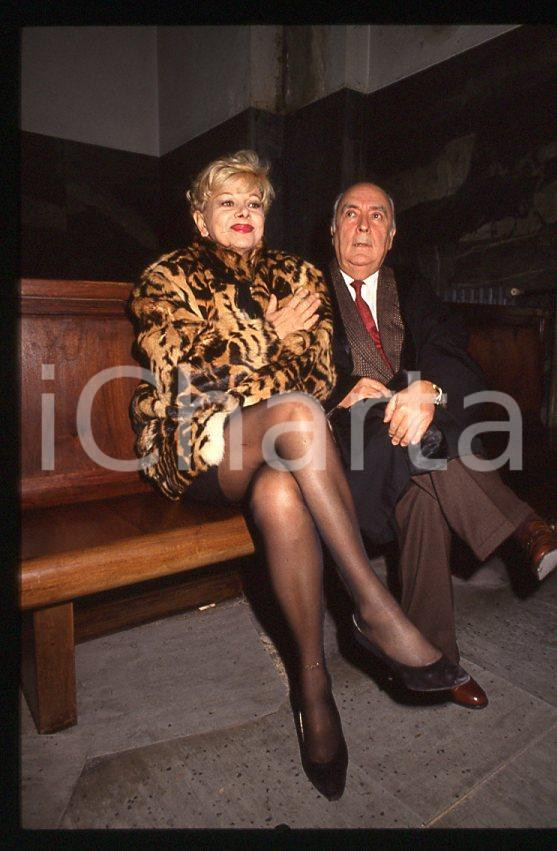 Fotografia d epoca originale Sandra MILO Armando CILLARIO Tribunale di MILANO 1995 ca 35mm vintage slide 5 1