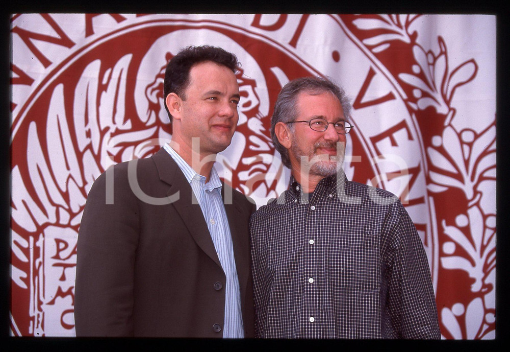 Fotografia d epoca originale Tom HANKS e Steven SPIELBERG FESTIVAL CINEMA VENEZIA 1998 35 mm vintage slide 2 1