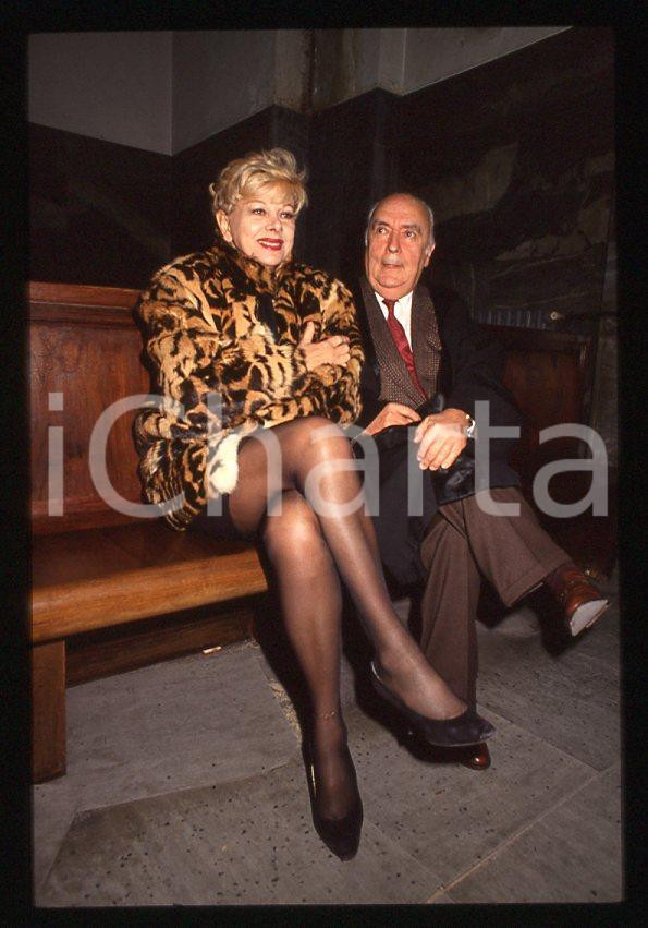 Fotografia d epoca originale Sandra MILO Armando CILLARIO Tribunale di MILANO 1995 ca 35mm vintage slide 8 1