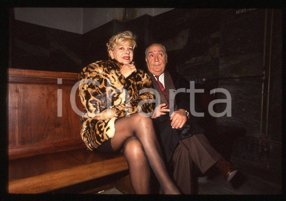 Fotografia d epoca originale Sandra MILO Armando CILLARIO Tribunale di MILANO 1995 ca 35mm vintage slide 10 1
