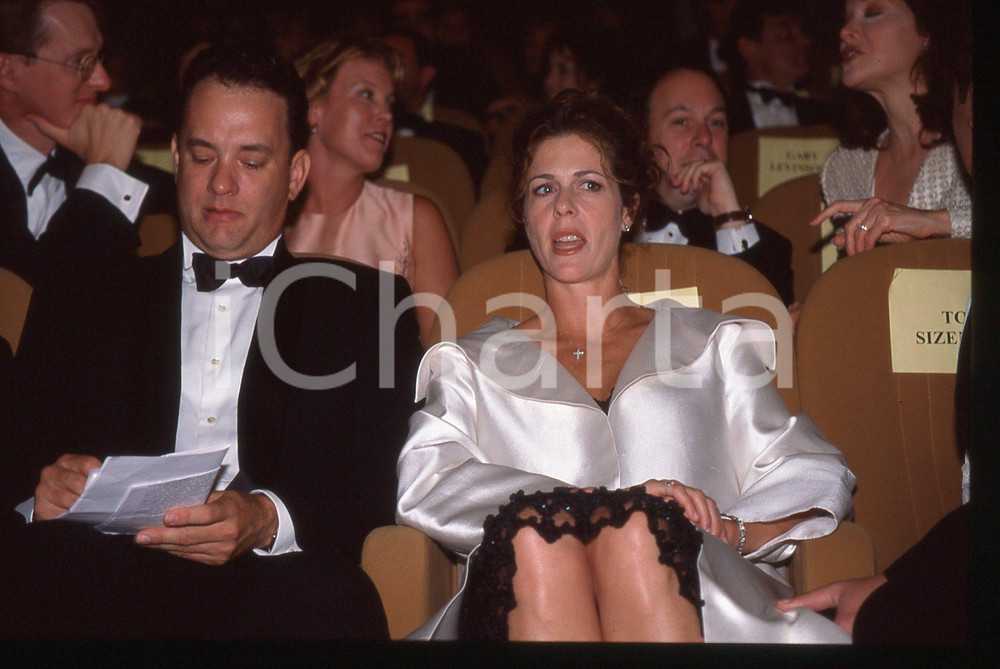 Fotografia d epoca originale Tom HANKS e Rita WILSON  FESTIVAL CINEMA VENEZIA 1998 35 mm vintage slide 2 1