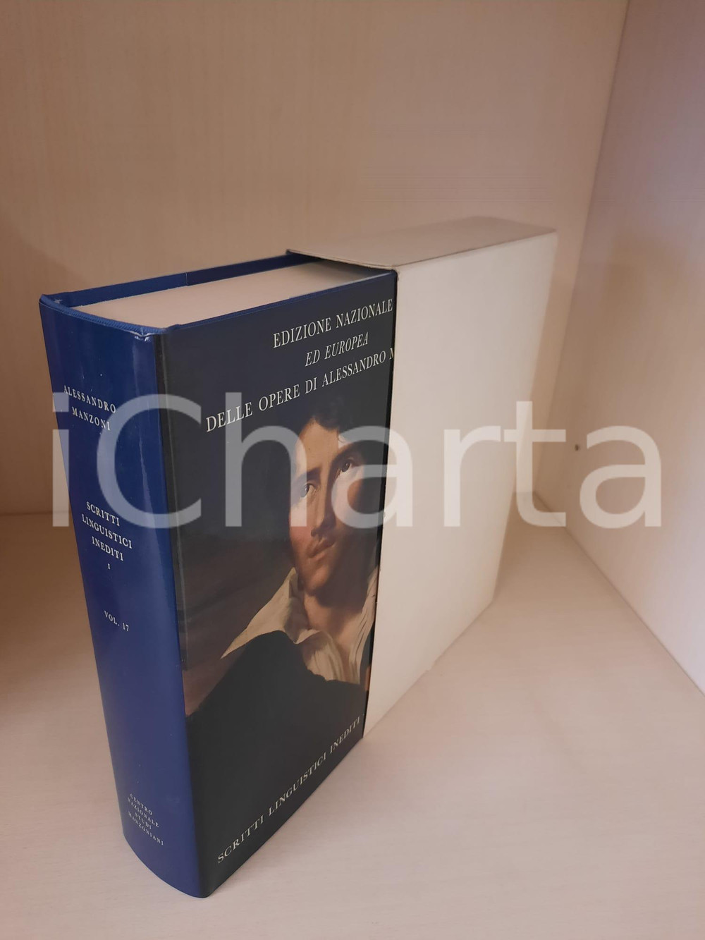 2000 Alessandro MANZONI Scritti linguistici inediti - I - Vol. 17 *Ed. Naz. (2) Edizione Nazionale ed Europea delle opere di Alessandro Manzoni. Legatura in tela blu, logo "Casa del Manzoni" in oro al centro del piatto, sovraccoperta illustrata, cofanetto in cartoncino.Composizione dei testi nella versione VAL del carattere Baskerville, realizzato nella Stamperia Valdonega ad Arbizzano di Verona.PAGINE: 577EDITORE: Centro Nazionale Studi Manzoniani - Milano GOOD/buono ma alcune macchie e sbrecciature alla sovraccoperta Formato: 22x14 cm originale e autentica 1