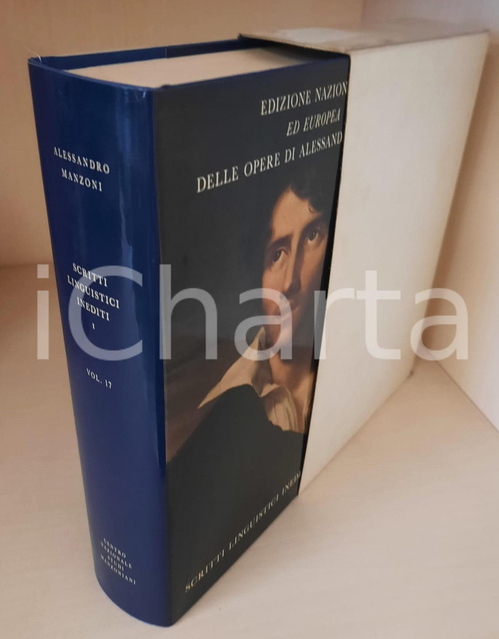 2000 Alessandro MANZONI Scritti linguistici inediti - I - Vol. 17 *Ed. Naz. (3) Edizione Nazionale ed Europea delle opere di Alessandro Manzoni. Legatura in tela blu, logo "Casa del Manzoni" in oro al centro del piatto, sovraccoperta illustrata, cofanetto in cartoncino.Composizione dei testi nella versione VAL del carattere Baskerville, realizzato nella Stamperia Valdonega ad Arbizzano di Verona.PAGINE: 577EDITORE: Centro Nazionale Studi Manzoniani - Milano GOOD/buono ma alcune macchie e sbrecciature alla sovraccoperta Formato: 22x14 cm originale e autentica 1