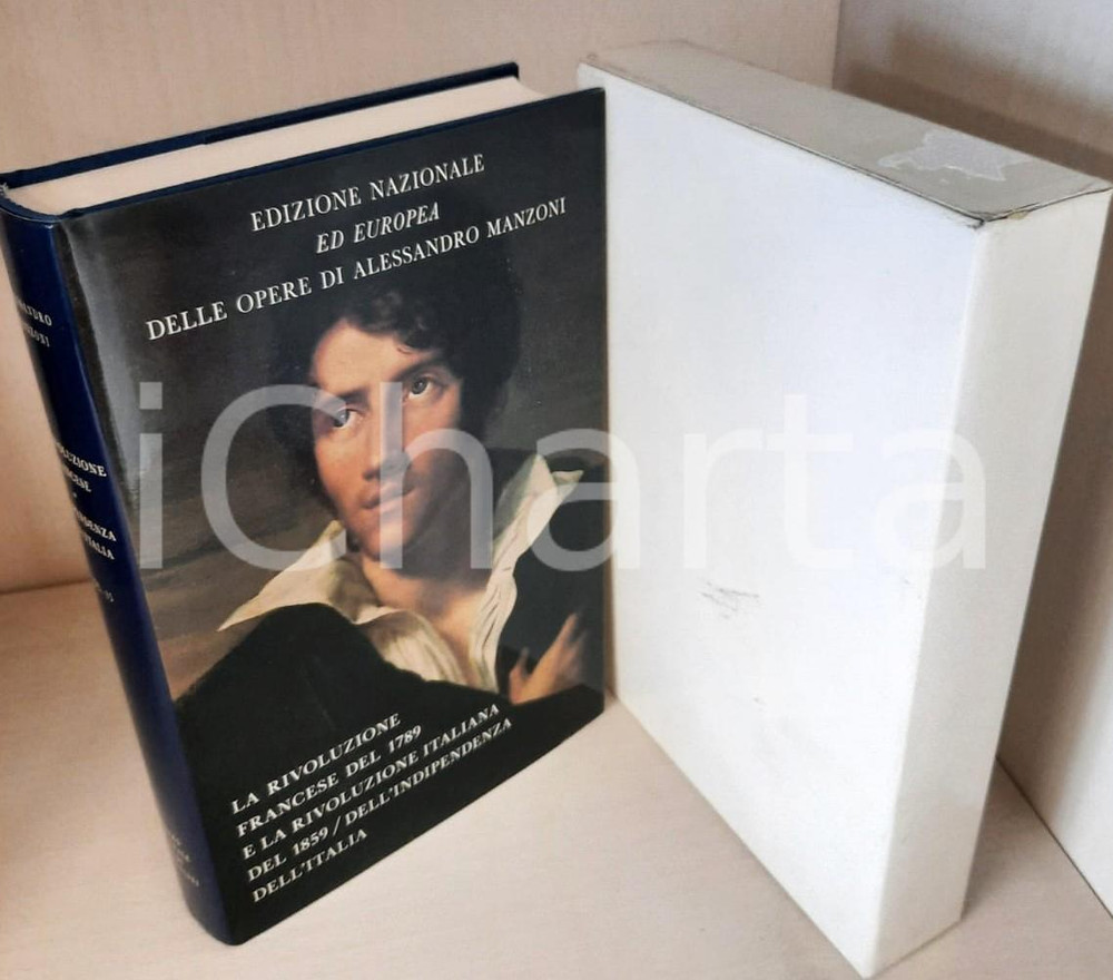 2000 Alessandro MANZONI Rivoluzione francese - Indipendenza Italia - Vol. 15 (4) Edizione Nazionale ed Europea delle opere di Alessandro Manzoni. Legatura in tela blu, logo "Casa del Manzoni" in oro al centro del piatto, sovraccoperta illustrata, cofanetto in cartoncino.Composizione dei testi nella versione VAL del carattere Baskerville, realizzato nella Stamperia Valdonega ad Arbizzano di Verona.PAGINE: 354EDITORE: Centro Nazionale Studi Manzoniani - Milano GOOD/buono volume intonso, ma piccole abrasioni al cofanetto, con lievi macchie Formato: 22x14 cm originale e autentica 1