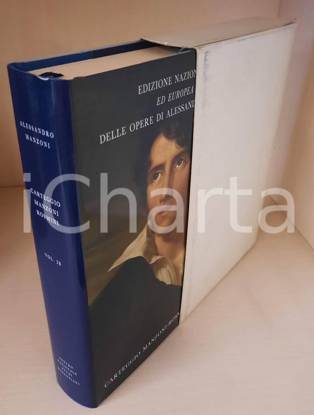 2003 Alessandro MANZONI Carteggio Manzoni-Rosmini - Vol. 28 (1) Ed. Nazionale Edizione Nazionale ed Europea delle opere di Alessandro Manzoni. Legatura in tela blu, logo "Casa del Manzoni" in oro al centro del piatto, sovraccoperta illustrata, cofanetto in cartoncino.Composizione dei testi nella versione VAL del carattere Baskerville, realizzato nella Stamperia Valdonega ad Arbizzano di Verona.PAGINE: 239EDITORE: Centro Nazionale Studi Manzoniani - Milano GOOD/buono volume intonso, ma sbrecciatura e abrasione al cofanetto Formato: 22x14 cm originale e autentica 1