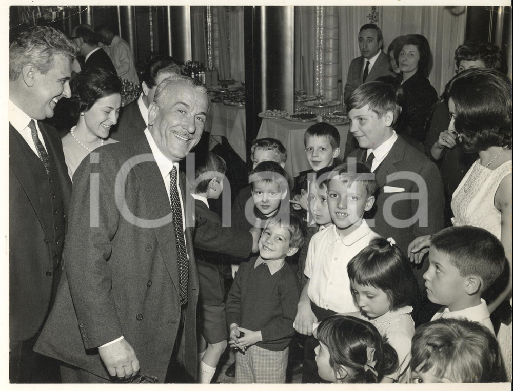 Fotografia d epoca originale 1967 MILANO Peppino DE FILIPPO alla conferenza stampa TRIPLEX Foto 24x18 cm 1