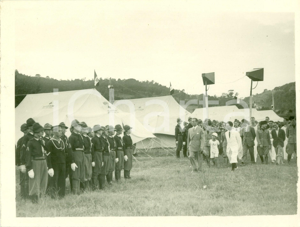 Fotografia d epoca originale 1930 ROMA Renato RICCI visita Campo degli Avanguardisti tenda CROCE ROSSA Foto 1
