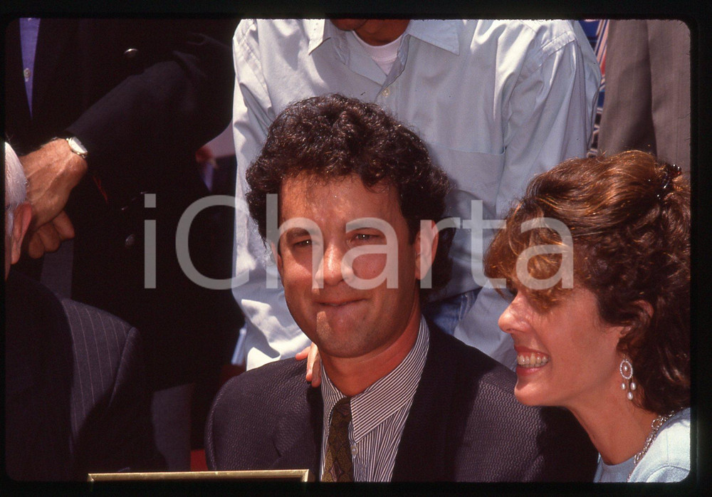 Fotografia d epoca originale Tom HANKS e Rita WILSON  WALK OF FAME HOLLYWOOD 1992 35 mm vintage slide 1