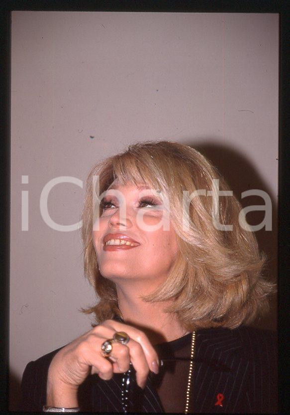 Fotografia d epoca originale Amanda LEAR Il brutto anatroccolo 1998 35 mm vintage slide 33 1