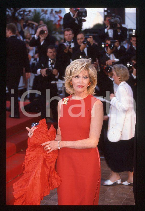 Fotografia d epoca originale Amanda LEAR Red carpet CANNES 1995 ca 35 mm vintage slide 55 1