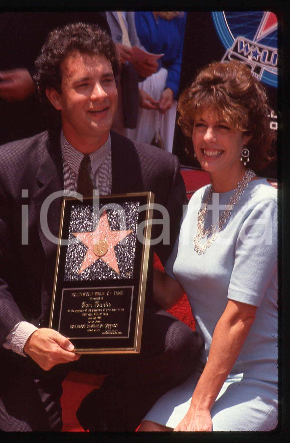Fotografia d epoca originale Tom HANKS e Rita WILSON  WALK OF FAME HOLLYWOOD 1992 35 mm vintage slide 11 1