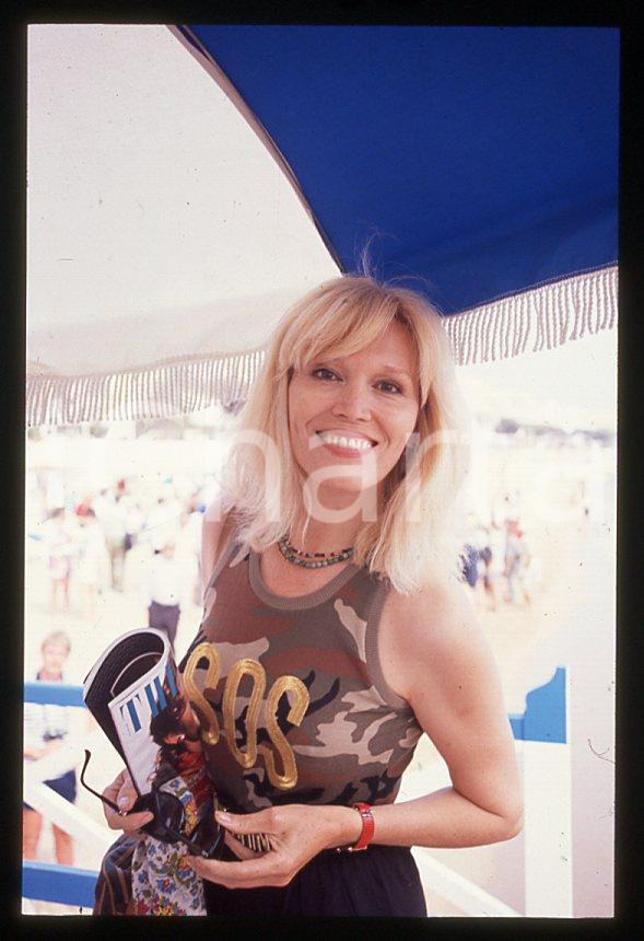 Fotografia d epoca originale Amanda LEAR  CANNES Carlton Intercontinental 1995  35 mm vintage slide 3 1