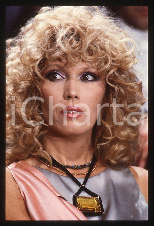 Fotografia d epoca originale Amanda LEAR Ritratto dell artista 1975 ca  35 mm vintage slide 1 1