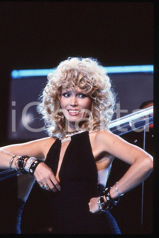 Fotografia d epoca originale Amanda LEAR Ritratto dell artista 1980 ca  35 mm vintage slide 13 1
