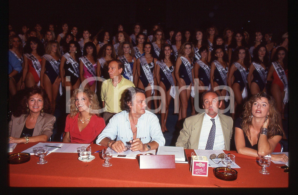 Fotografia d epoca originale Alain DELON Alba PARIETTI Enzo MIRIGLIANI MISS ITALIA 1991 35 mm vintage slide 2 1