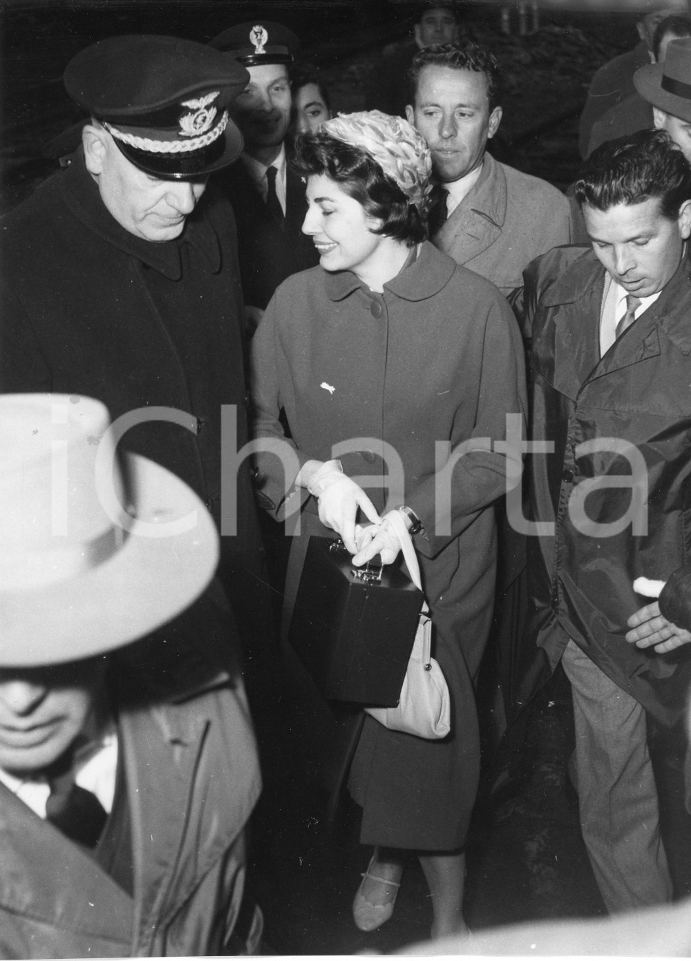 Fotografia d epoca originale 1958 GENOVA Arrivo della principessa SORAYA dell Iran 3 Foto 24x18 cm 1