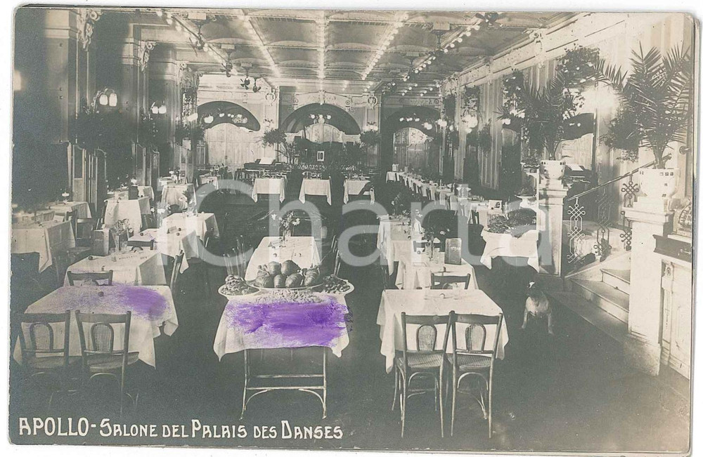 1925 ca MILANO Via Torino - Salone PALAIS DES DANSES Foto cartolina RESTELLI 1  Fotocartolina d'epoca.FOTOGRAFO: R. Restelli - Milano, Via Cappellari 7   POOR/danneggiato Macchie di inchiostro al recto Formato: FP originale e autentica 1