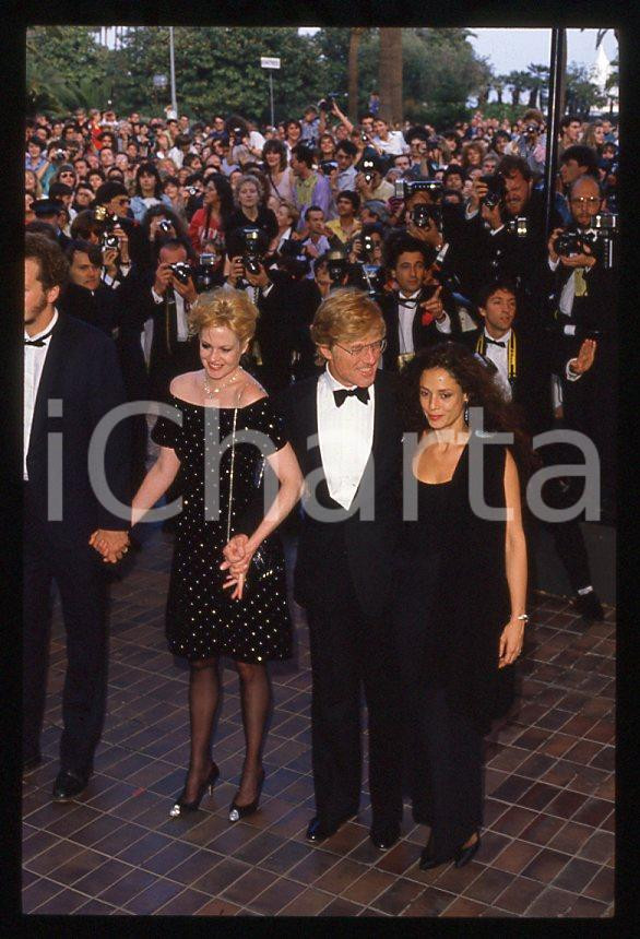 Fotografia d epoca originale Melanie GRIFFITH Robert REDFORD Sonia BRAGA  CANNES 1988 35mm vintage slide 11 1