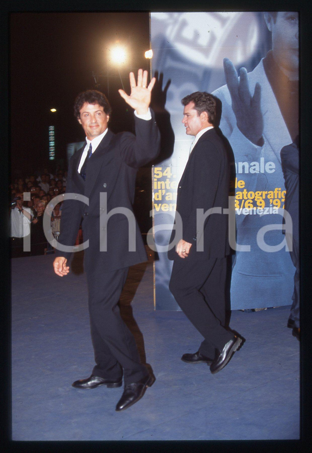 Fotografia d epoca originale Sylvester STALLONE Ray LIOTTA FESTIVAL CINEMA VENEZIA 1997 35 mm vintage slide 2 1