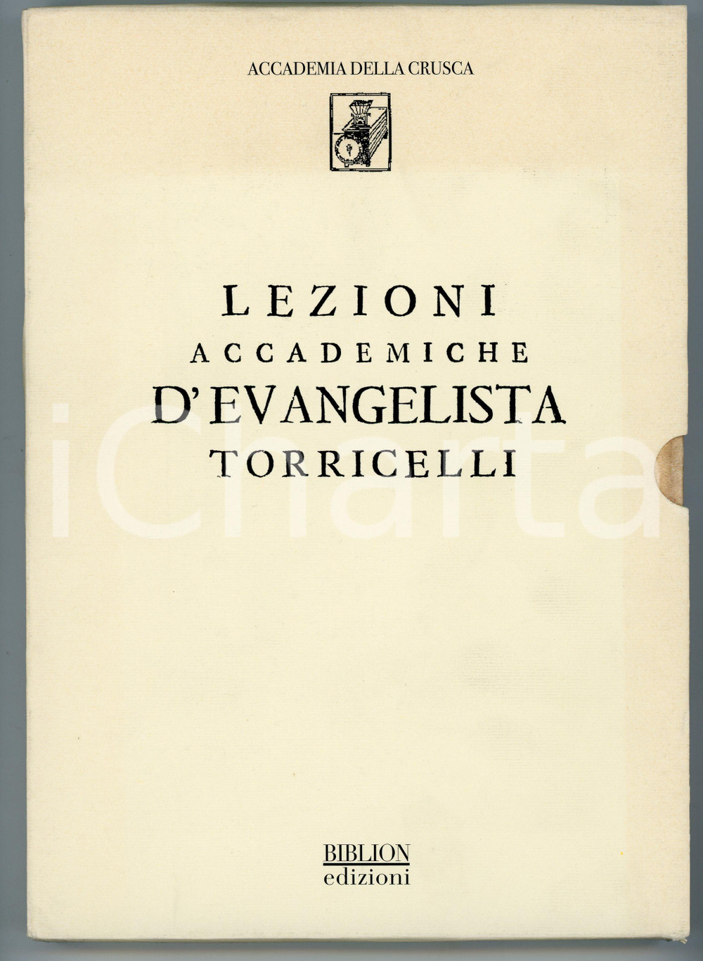 2009 Lezioni accademiche d'Evangelista Torricelli ACCADEMIA DELLA CRUSCA Biblion Brossura editoriale con copertina flessibile, cofanetto e libretto spillato con note e saggi critici sull'opera.Edizione anastatica.EDITORE: Biblion EdizioniAccademia della CruscaPAGINE: 96 GOOD/buono  Formato: 18x25 cm originale e autentica 1