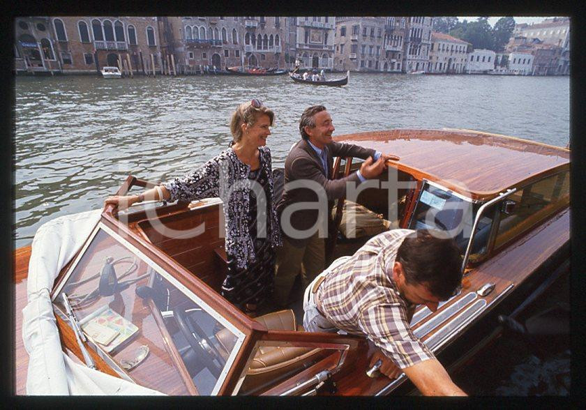 Fotografia d epoca originale Louis MALLE Candice BERGEN  Arrivo a VENEZIA 1987 35mm vintage slide 2 1
