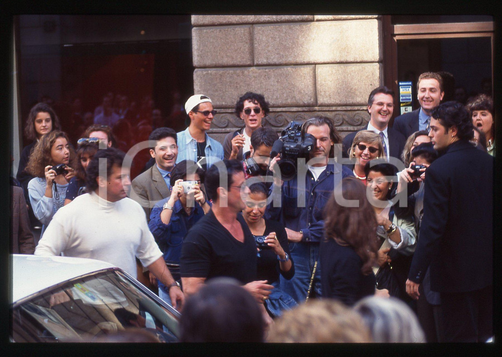 Fotografia d epoca originale Sylvester STALLONE ed Andrea WIESER  MILANO 1994 35 mm vintage slide 3 1